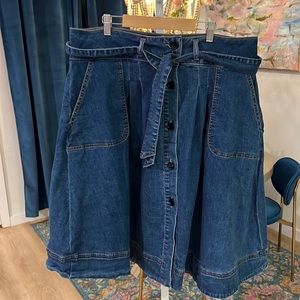 Pre-loved Eloquii Stretch Denim Skirt, Size 16, 18" across waist, 27" long